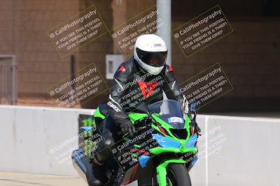 media/Aug-26-2022-Fastrack Riders (Fri) [[055e3b3c9d]]/level 2/Session 1 Start Finish/